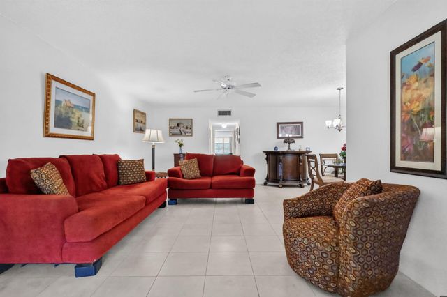 5181 LAKEFRONT Boulevard B, Delray Beach, FL 33484