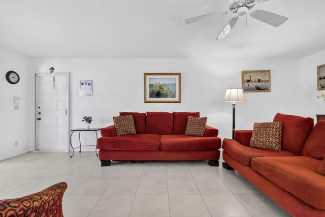 5181 LAKEFRONT Boulevard B, Delray Beach, FL 33484