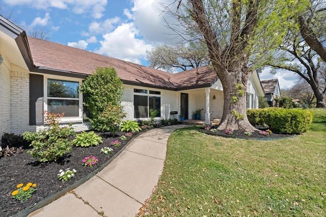 8116 Bangor Drive, Benbrook, TX 76116