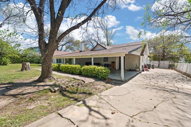 8116 Bangor Drive, Benbrook, TX 76116