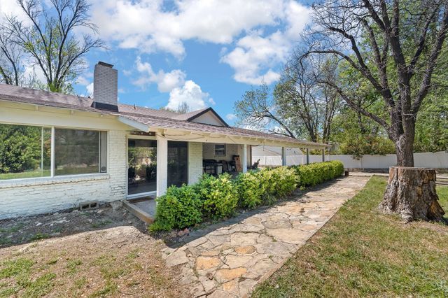 8116 Bangor Drive, Benbrook, TX 76116