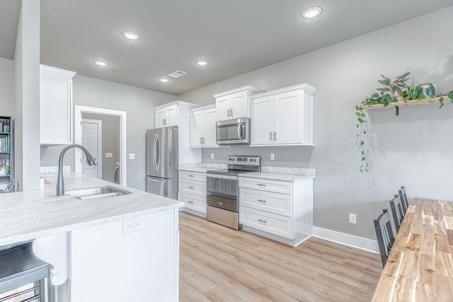 4725 Edgemont Dr, Jonesboro, AR 72405