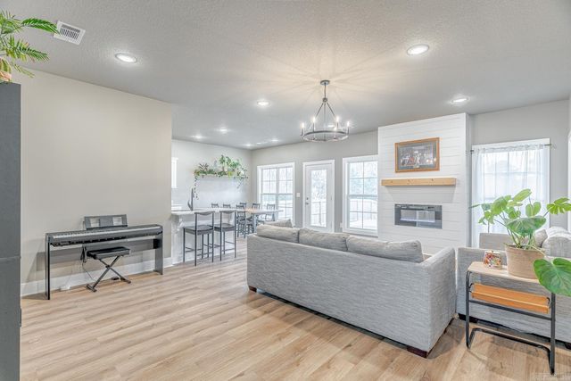 4725 Edgemont Dr, Jonesboro, AR 72405