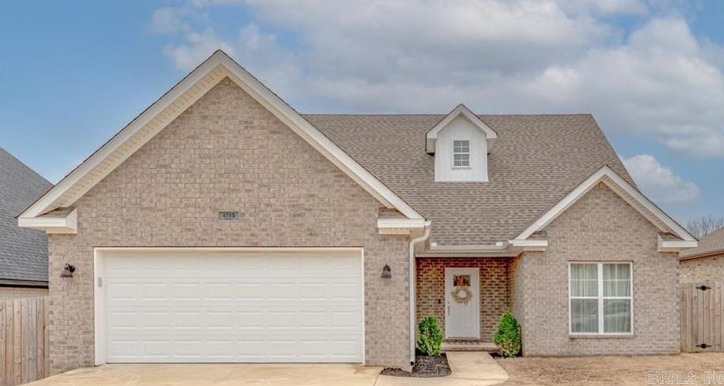 4725 Edgemont Dr, Jonesboro, AR 72405