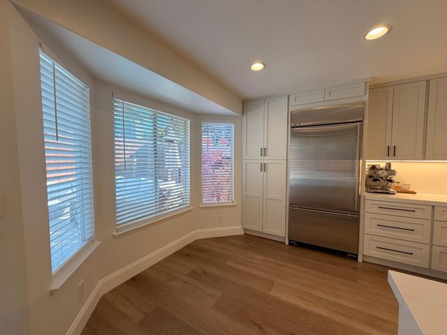 2222 Thurton Dr, Roseville, CA 95747