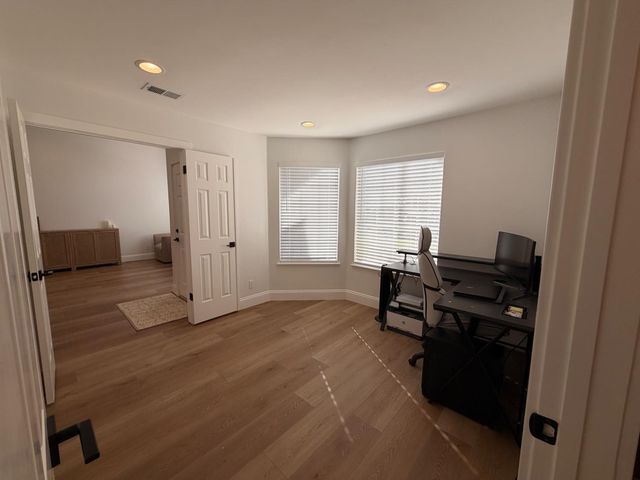 2222 Thurton Dr, Roseville, CA 95747