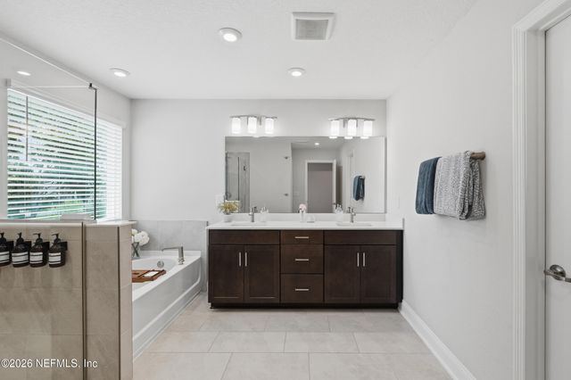 10555 FLORENCE JEAN Drive, Jacksonville, FL 32257