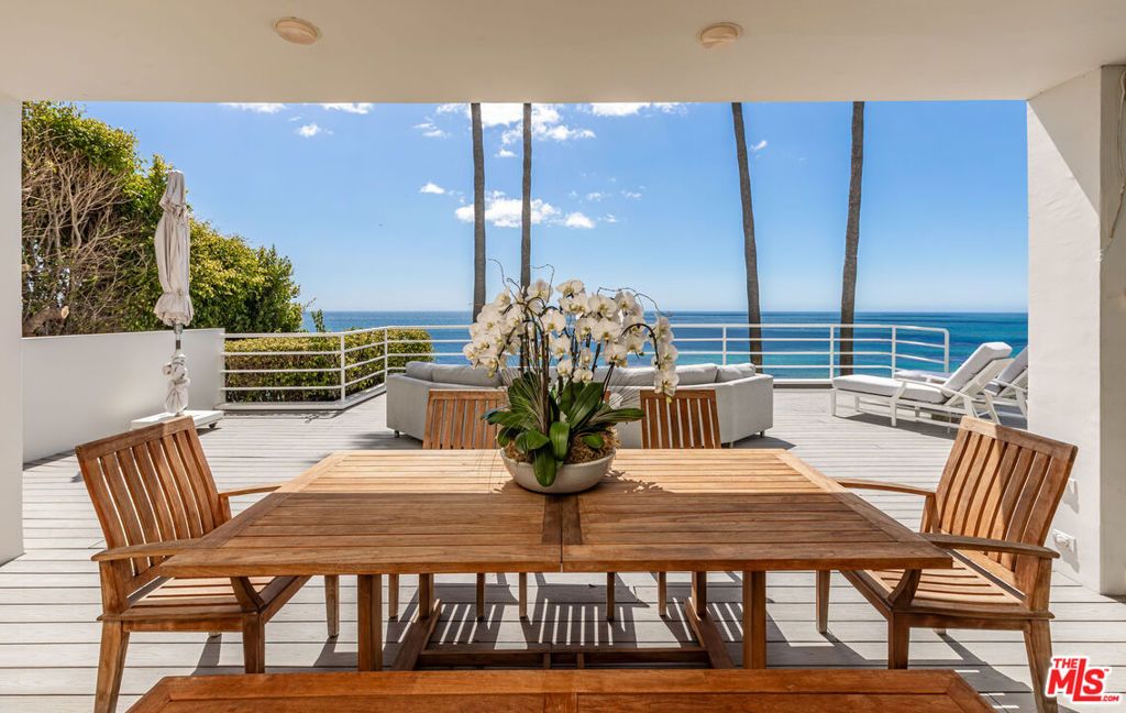 Image 15 of property listing at 27420 Pacific Coast Highway, Malibu, CA 90265