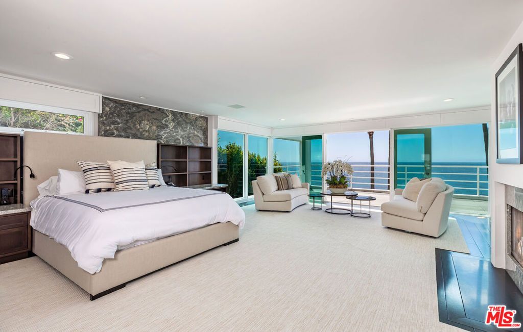 Image 24 of property listing at 27420 Pacific Coast Highway, Malibu, CA 90265