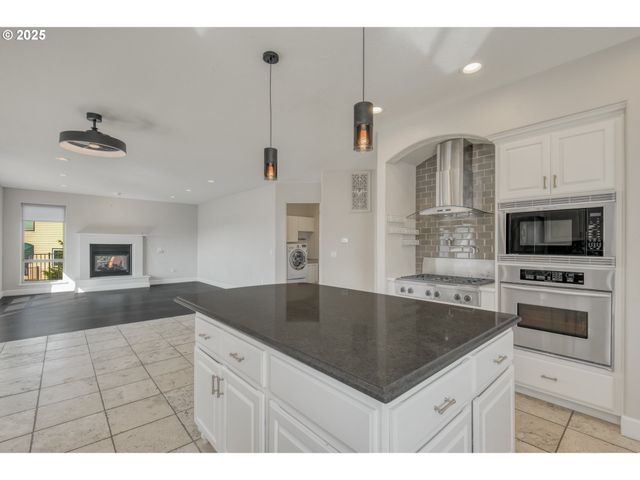4907 Nw HIGHPOINT Dr, Camas, WA 98607