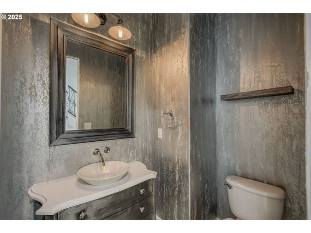 4907 Nw HIGHPOINT Dr, Camas, WA 98607