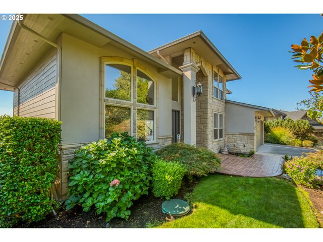 4907 Nw HIGHPOINT Dr, Camas, WA 98607