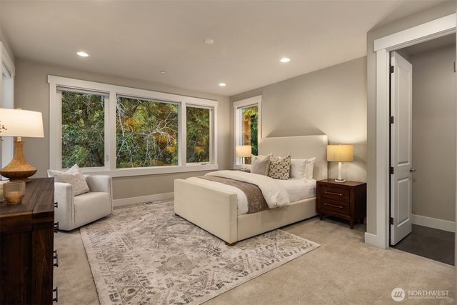 2227 77th Avenue SE, Mercer Island, WA 98040