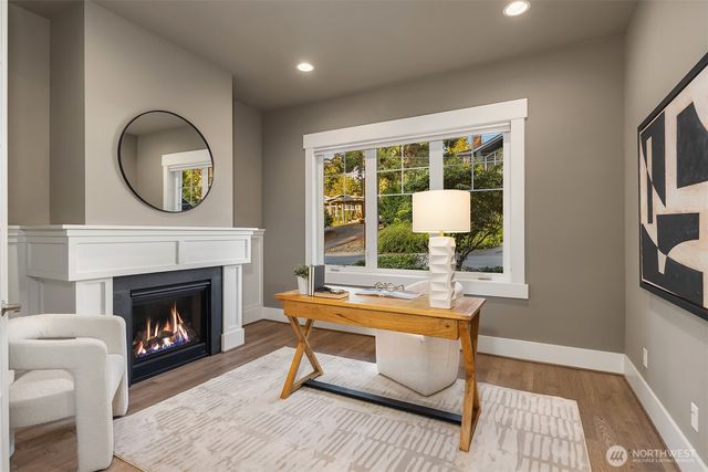 2227 77th Avenue SE, Mercer Island, WA 98040