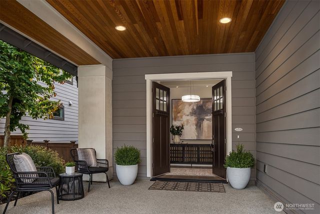 2227 77th Avenue SE, Mercer Island, WA 98040