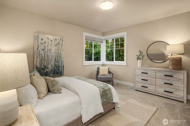 2227 77th Avenue SE, Mercer Island, WA 98040