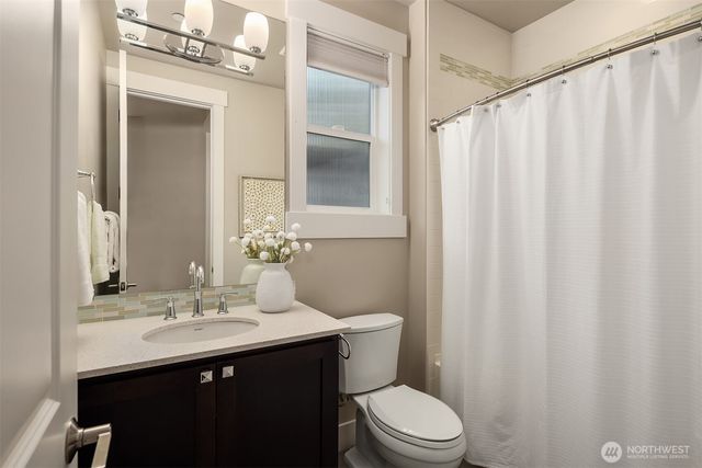 2227 77th Avenue SE, Mercer Island, WA 98040