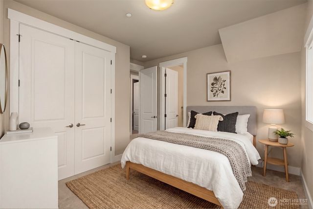 2227 77th Avenue SE, Mercer Island, WA 98040