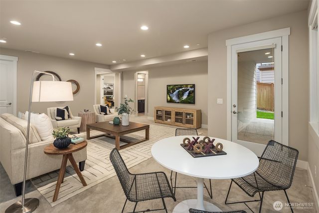 2227 77th Avenue SE, Mercer Island, WA 98040