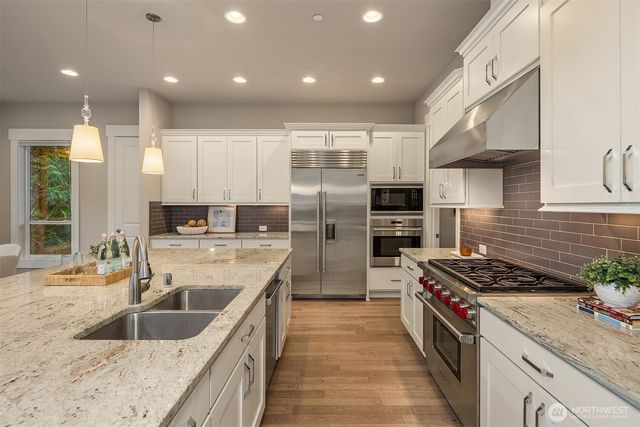 2227 77th Avenue SE, Mercer Island, WA 98040