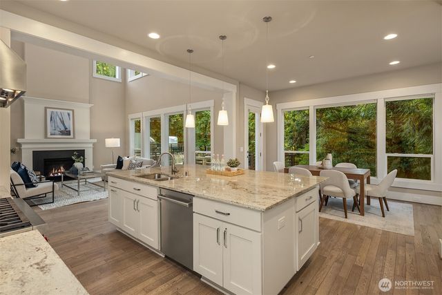 2227 77th Avenue SE, Mercer Island, WA 98040