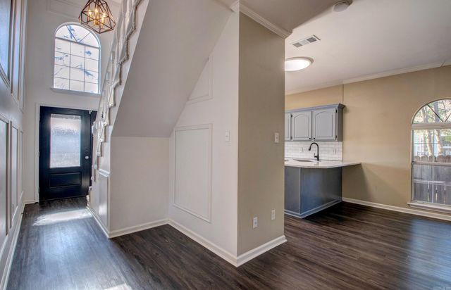 12212 Rainwood Road, Little Rock, AR 72212