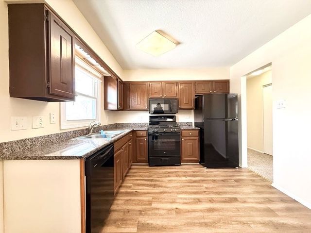 21616 RICHMOND Street, Matteson, IL 60443