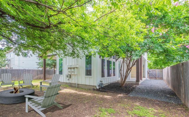 1128 Gunter ST B, Austin, TX 78702