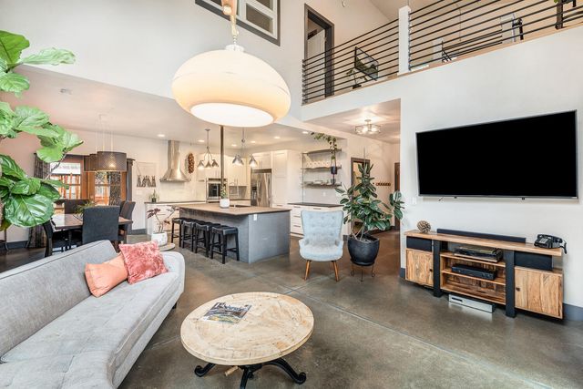 19354 Kiowa Road, Bend, OR 97702