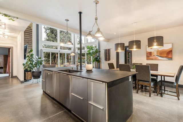 19354 Kiowa Road, Bend, OR 97702