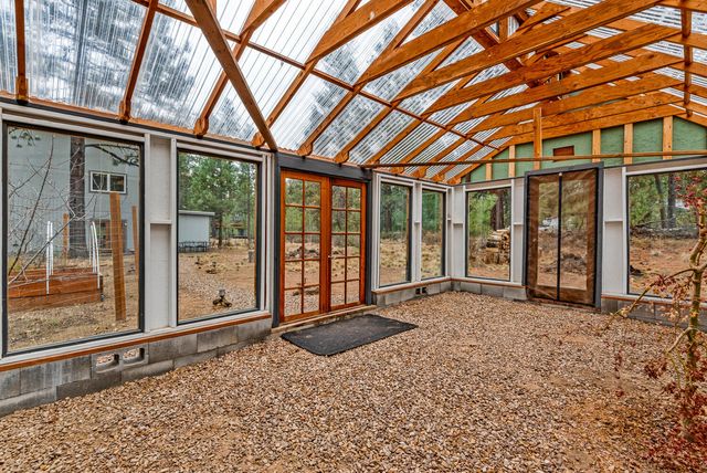 19354 Kiowa Road, Bend, OR 97702