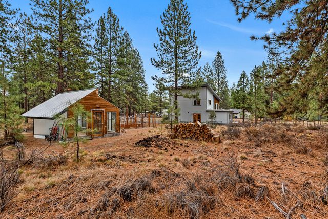 19354 Kiowa Road, Bend, OR 97702