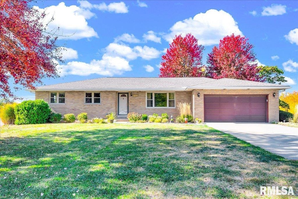 5929 N HEINZ Lane, Edwards, IL 61528