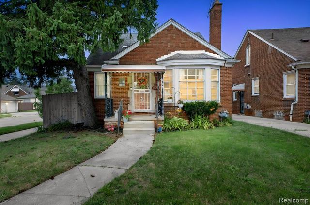 17501 Mendota Street, Detroit, MI 48221