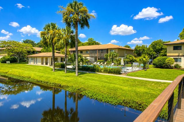 2945 Dove Haven Court Unit G, Charleston, SC 29414