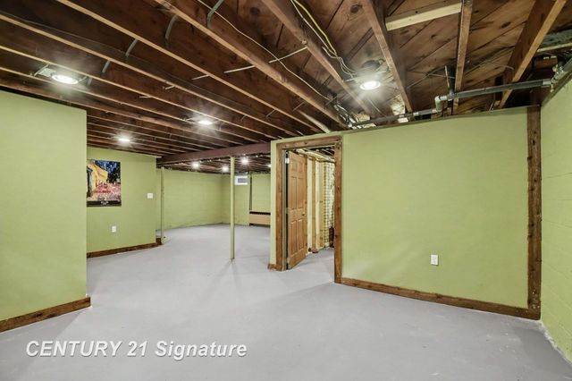 2520 Hemmeter Road, Saginaw Twp, MI 48603