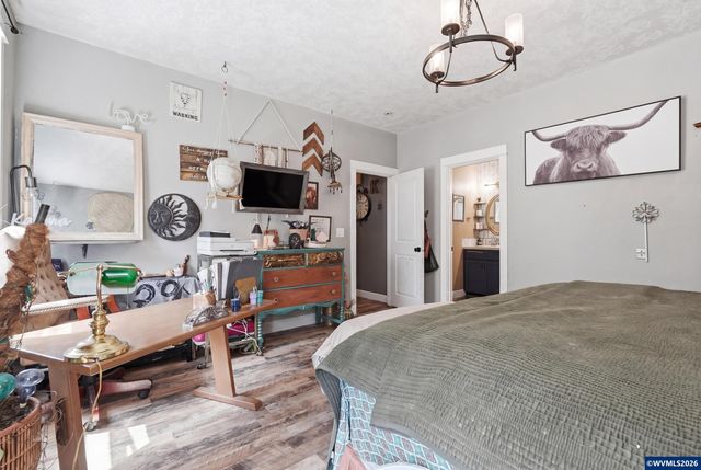 1701 Webb Lake Dr, Silverton, OR 97381