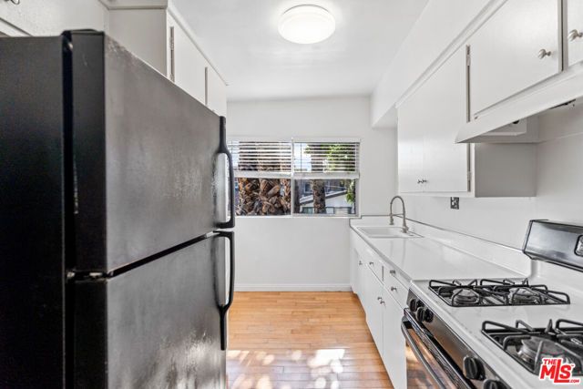 941 N San Vicente Boulevard, West Hollywood, CA 90069