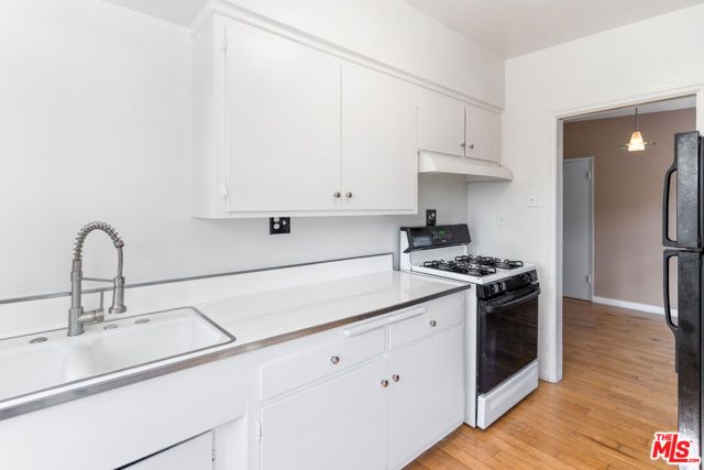 941 N San Vicente Boulevard, West Hollywood, CA 90069