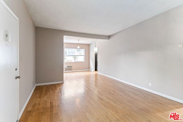 941 N San Vicente Boulevard, West Hollywood, CA 90069