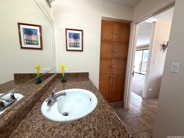 2140 Kuhio Avenue 1411, Honolulu, HI 96815