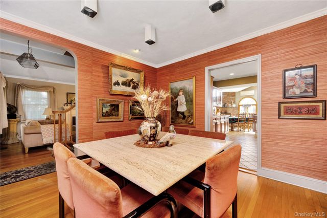 164 Waverly Avenue, East Rockaway, NY 11518