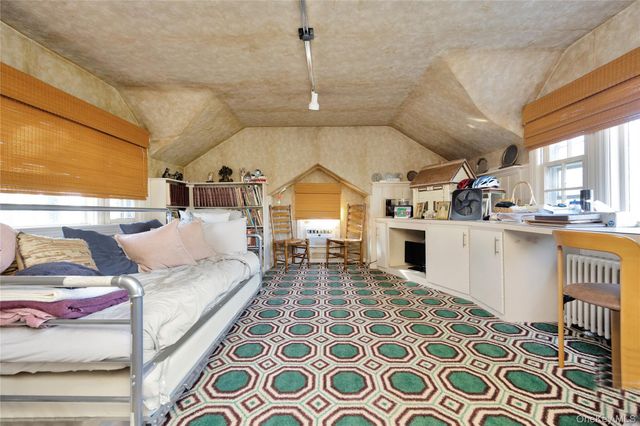 164 Waverly Avenue, East Rockaway, NY 11518