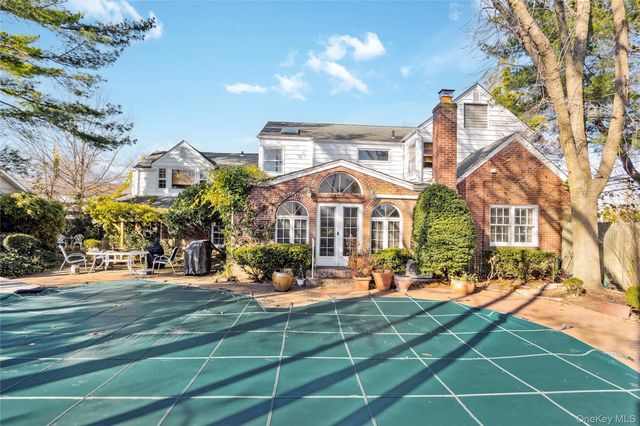 164 Waverly Avenue, East Rockaway, NY 11518