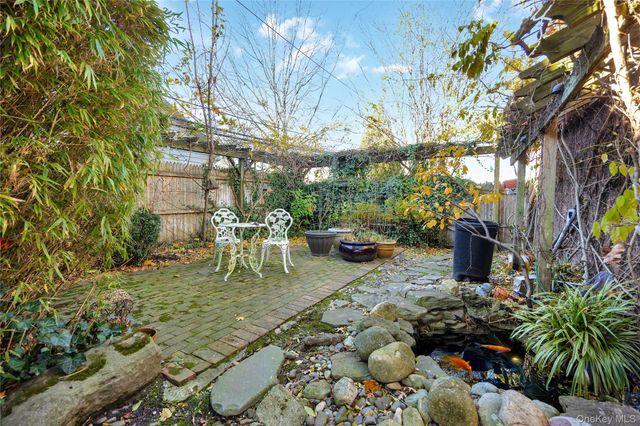 164 Waverly Avenue, East Rockaway, NY 11518