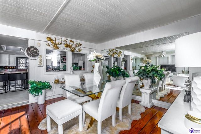 2851 S Wilson Rd, Radcliff, KY 40160