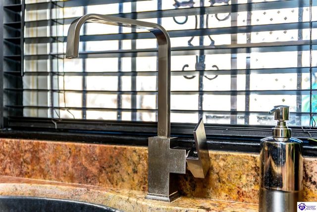 2851 S Wilson Rd, Radcliff, KY 40160