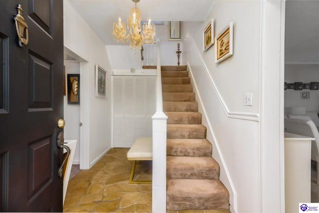 2851 S Wilson Rd, Radcliff, KY 40160