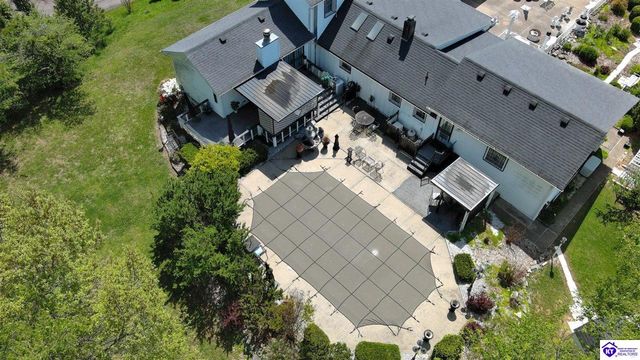 2851 S Wilson Rd, Radcliff, KY 40160