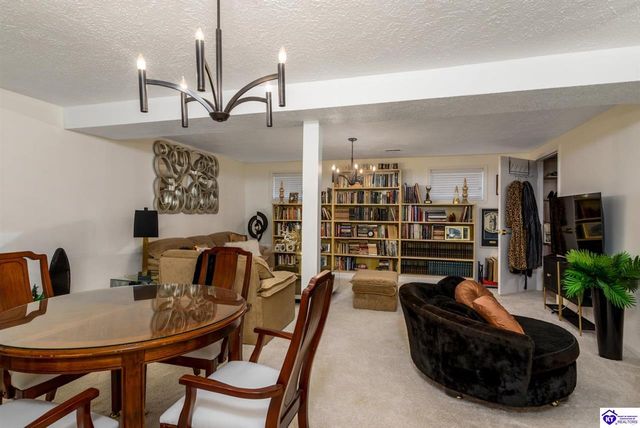 2851 S Wilson Rd, Radcliff, KY 40160